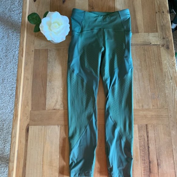 Lululemon Uncovered Strength Leggings 23" - Algae - Picture 5 of 13